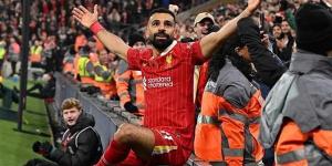 محمد صلاح يسعى للحفاظ على جائزة الأفضل بالدوري الإنجليزي عن شهر ديسمبر