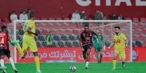 بث مباشر مباراة الرائد وضمك (0-0) في الدوري السعودي الممتاز