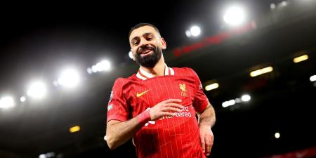 كيف استقبل محمد صلاح شهر رمضان؟ صورة برفقة ابنته توضّح - الأول نيوز