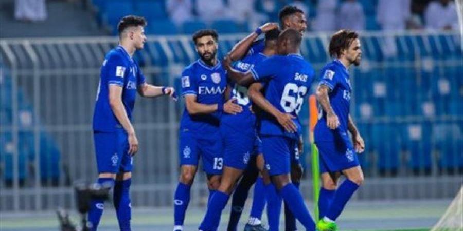 الهلال يهزم الأخدود برباعية ويعزز صدارته للدوري السعودي