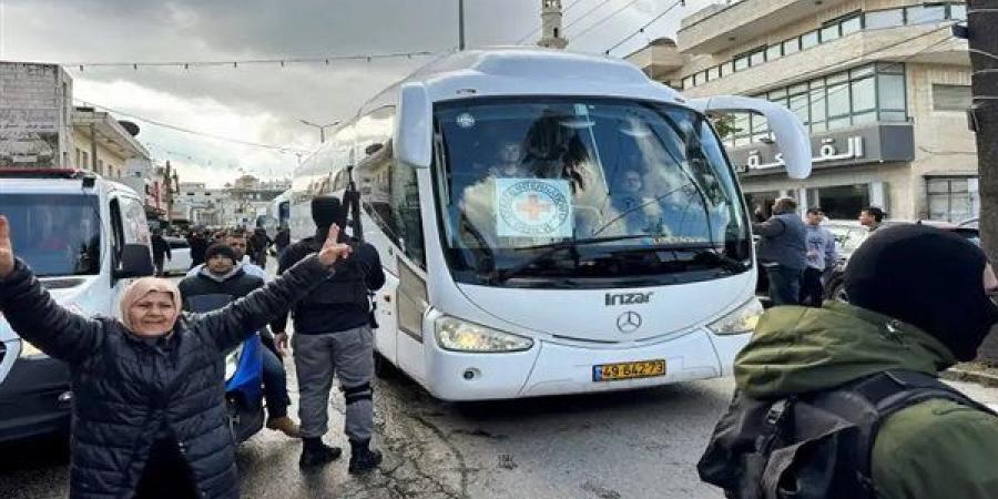 شئون الأسرى الفلسطينية: التنسيق مع الصليب الأحمر بشأن عملية التبادل الخامسة تجري على قدم وساق