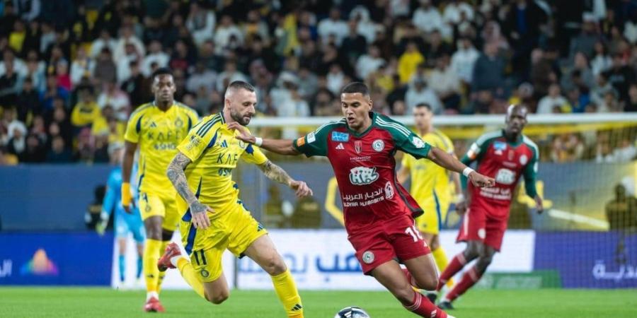 الاتفاق يخطف فوزًا مثيرًا أمام النصر في دوري روشن السعودي