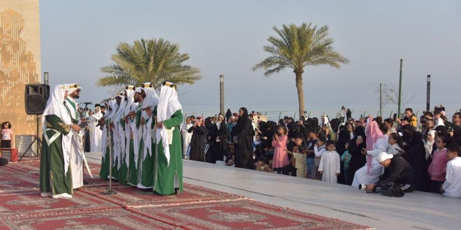 فيديو | العرضة السعودية بالخبر.. استعراض للتاريخ في يوم التأسيس