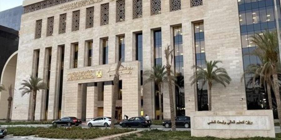 التعليم العالي تعلن عن بدء الدراسة بجامعة دمنهور الأهلية العام القادم