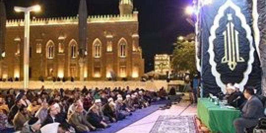 إنعقاد الملتقى الفكري بساحة مسجد الإمام الحسين في الليلة الثالثة من رمضان