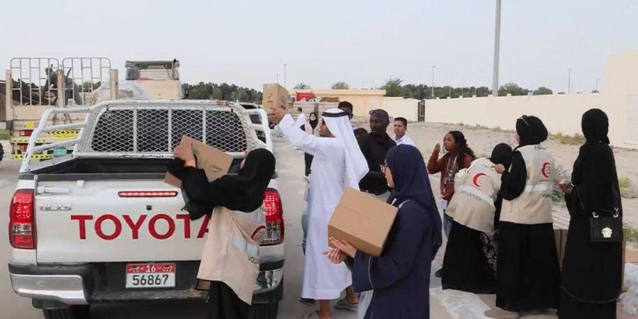 توزيع المير الرمضاني في مدينة زايد بالظفرة