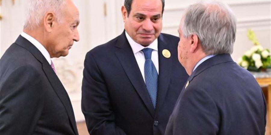 السيسي: نرفض الانتهاكات التى يتعرض لها شعبنا الفلسطينى بالضفة الغربية