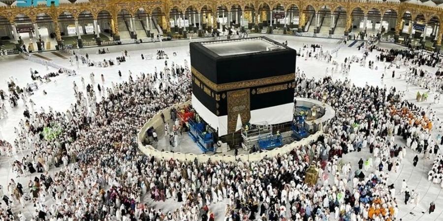 أولى قوافل الحجاج تغادر الجمعة للديار المقدسة
