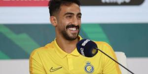 النصر يقطع الطريق على أندية أوروبا ويجدد عقد نجمه