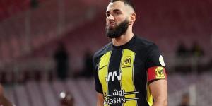 بنزيما يؤكد جاهزيته لكلاسيكو الهلال والاتحاد: "أراكم غدًا"