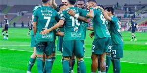 الأهلي يهزم الشباب بثلاثية في الدوري السعودي