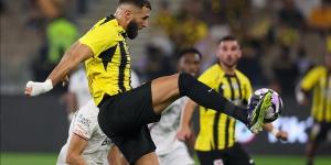 بـ3 مساهمات تهديفية.. بنزيما يقود اتحاد جدة لاكتساح الرائد بالدوري السعودي