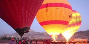 الرياح توقف البالون الطائر في الأقصر.. قرار هام لحماية السياح