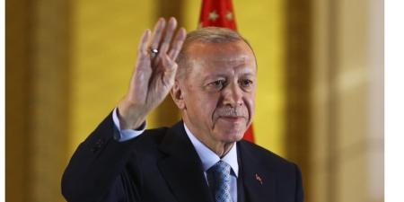 أردوغان يقول إن تركيا يمكنها "سحق" جميع الإرهابيين في سوريا