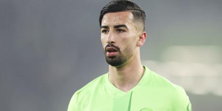 ماذا نعلم عن اللاعب الجزائري محمد عمورة الذي برز بقوة أمام بايرن ميونخ؟ - الأول نيوز