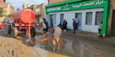 محافظ كفر الشيخ يتابع جهود كسح مياه الأمطار