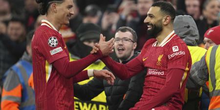 محمد صلاح يقود ليفربول لحسم صدارة دوري الأبطال