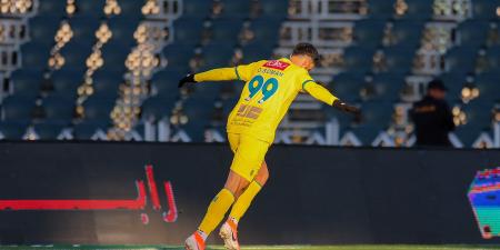 عمر السومة يبتعد عن حمدالله في ترتيب هدافي الدوري السعودي