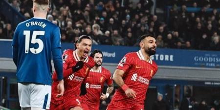 محمد صلاح يقود هجوم ليفربول أمام مانشستر سيتي في الدوري الإنجليزي