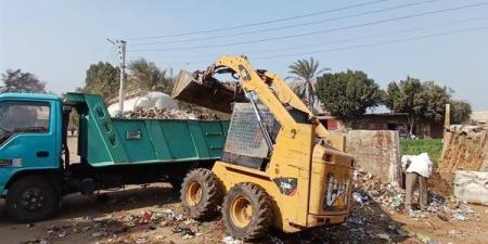 رفع 130 طن مخلفات صلبة بالوحدة المحلية بأبو قرقاص