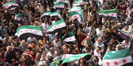 بعد أيام من التوتر.. شيوخ السويداء وقادة الفصائل يصدرون بيانا مشتركا - الأول نيوز