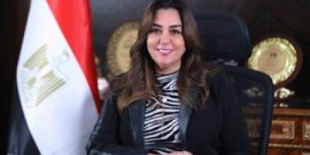 وزيرة التنمية المحلية توجه بتنفيذ مرور ميداني للأمانة الفنية لمنظومة تراخيص المحال العامة بالمحافظات