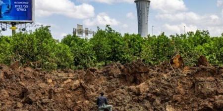 القناة 14 الإسرائيلية: الصاروخ الحوثي تسبب في حفرة بعمق عشرات الأمتار