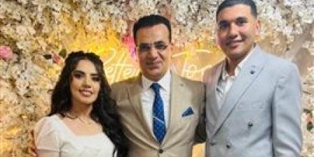 الدكتور مجدي عدلي أبو اليمين يهنئ نجلة شقيقه بمناسبة الخطوبة السعيدة