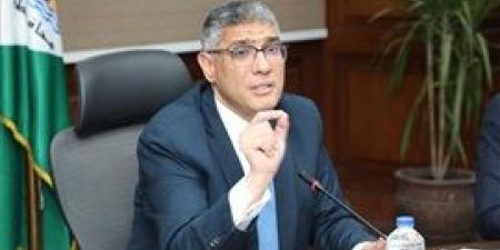 محافظ الجيزة يلتقي بمواطني أحياء الهرم وكرداسة والحوامدية وأطفيح للاستماع إلى شكواهم