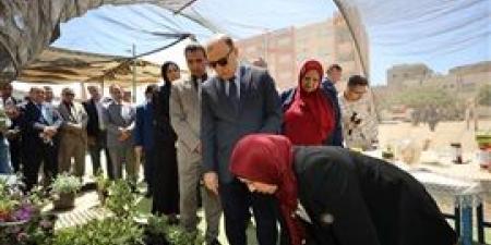 محافظ كفر الشيخ يشهد ختام الأنشطة الطلابية بمدرسة رزق حمامو ببلطيم