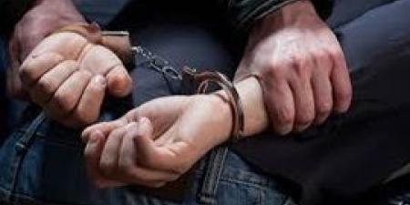 القبض على شخص قام بالدلوف الي مدرسه بحوزته "عتله حديديه" في دمياط