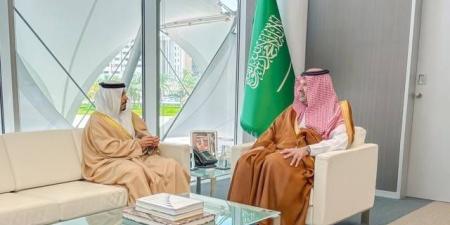 مستشار خادم الحرمين رئيس مجلس أمناء مكتبة الملك فهد الوطنية يستقبل سفير البحرين لدى السعودية