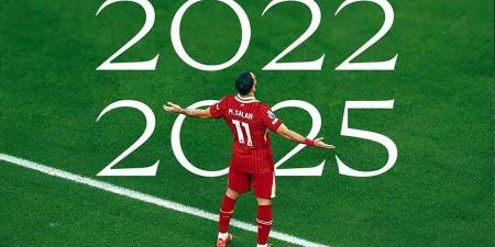 أول لاعب يحقق «هاتريك» رابطة الكتاب.. محمد صلاح «ملك البريميرليغ» للمرة الثالثة