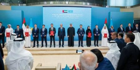 ولي عهد أبوظبي والرئيس الكازاخستاني يشهدان تبادل اتفاقيات مشتركة