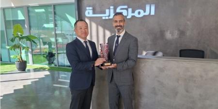 "المركزية" تحصد الجائزة الذهبية لموزّعي تويوتا لعام 2024 لعلامتي تويوتا ولكزس للمرة الثانية على التوالي
