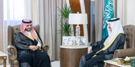 أمير المنطقة الشرقية يستقبل معالي مساعد وزير الموارد البشرية ويطّلع على منجزات الوزارة في المنطقة