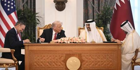 قطر توقّع صفقة لشراء طائرات بوينغ بـ200 مليار دولار