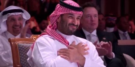 سوريا.. محمد بن سلمان يثير تفاعلا بفيديو رد فعله على حديث ترامب عن رفع العقوبات - الأول نيوز