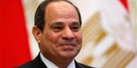الرئيس السيسى يجتمع بوزير التعليم ومدير الأكاديمية العسكرية