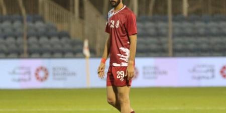 3 أندية تفاوض المدافع عبدالرحمن علي !