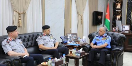 اللواء المعايطة يلتقي مدير الدفاع المدني الفلسطيني