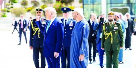 ترامب: محمد بن زايد قائد عظيم