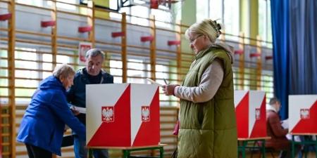 انتخابات رئاسية حاسمة في بولندا وسط ترقب أوروبي