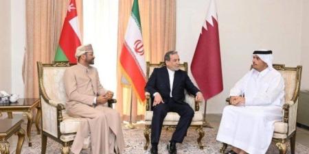رئيس الوزراء القطري يبحث مستجدات الأوضاع الإقليمية مع وزيري خارجية عمان وإيران