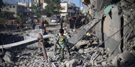 استشهاد 22 فلسطينيًا في قصف الاحتلال على قطاع غزة اليوم