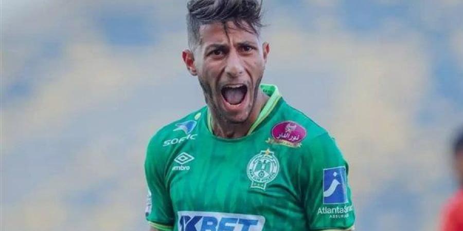 تقارير مغربية: ناد سعودي ينافس الزمالك على ضم الجزائري يسري بوزوق