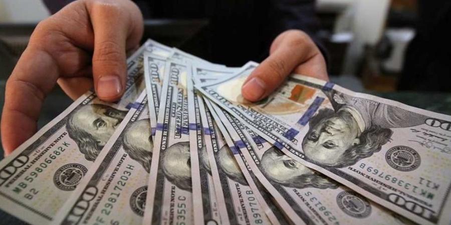 سعر الدولار اليوم في سوريا.. الليرة تتحسن