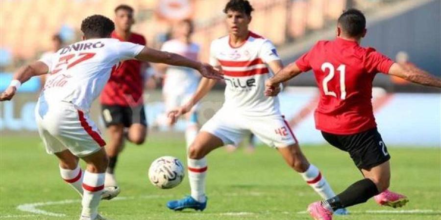 انتهاء الشوط الأول بتقدم الزمالك هدقين مقابل هدف لطلائع الجيش