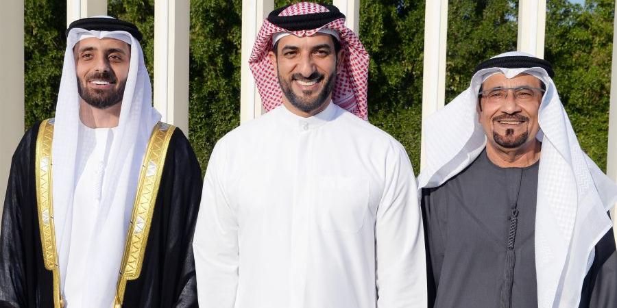 سلطان بن أحمد يشهد حفل زفاف نواف الحمادي