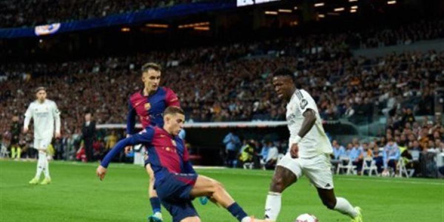 لايف مشاهدة.. بث مباشر مباراة برشلونة وريال مدريد (0-0) في نهائي السوبر الإسباني